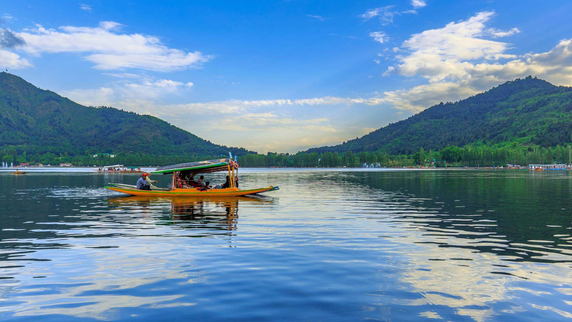 Kashmir Tour Blog (Paradise on Earth)