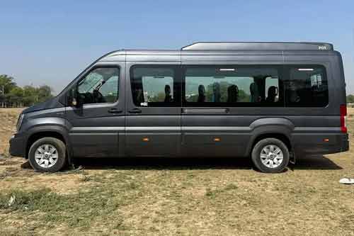 Force Urbania 17 Seater Rental Delhi